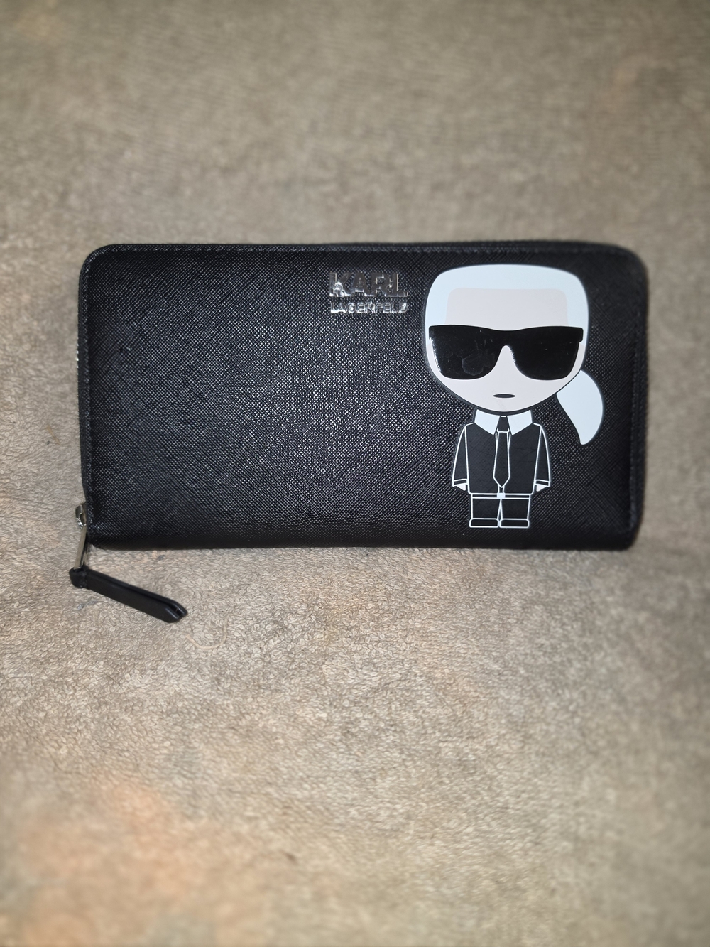 NWOT - Karl Lagerfeld Black Zip-Around Wallet with Icon Graphic